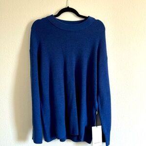 Lululemon. Merino wool blend rib crewneck sweater. Blue. Size 10